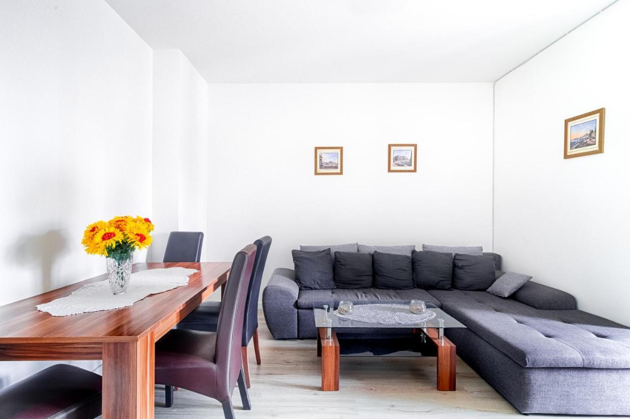 Residence Burlo Триест Екстериор снимка