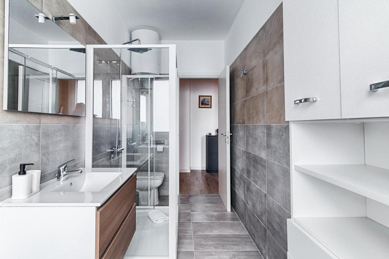 Residence Burlo Триест Екстериор снимка